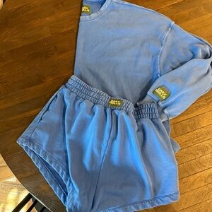 Daily Drills Sunbleached Cobalt Blue Set M/L - sold out online!!!